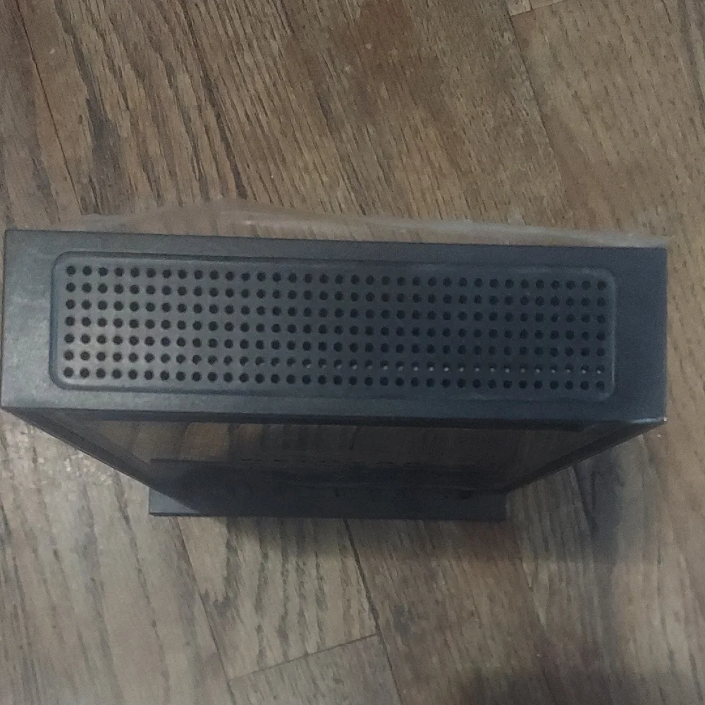 5 For $10 M&M Netgear Black Wireless Router - Picture 11 of 13